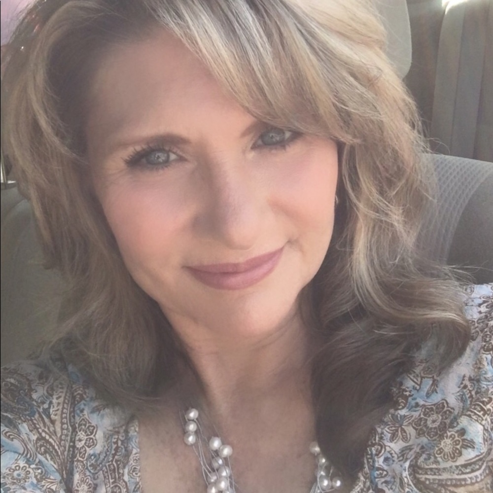 Meet your Posher, Tonya